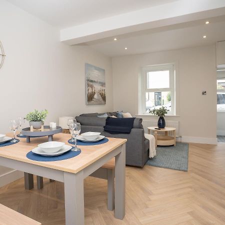 The Views Townhouse Villa Newcastle  Bagian luar foto