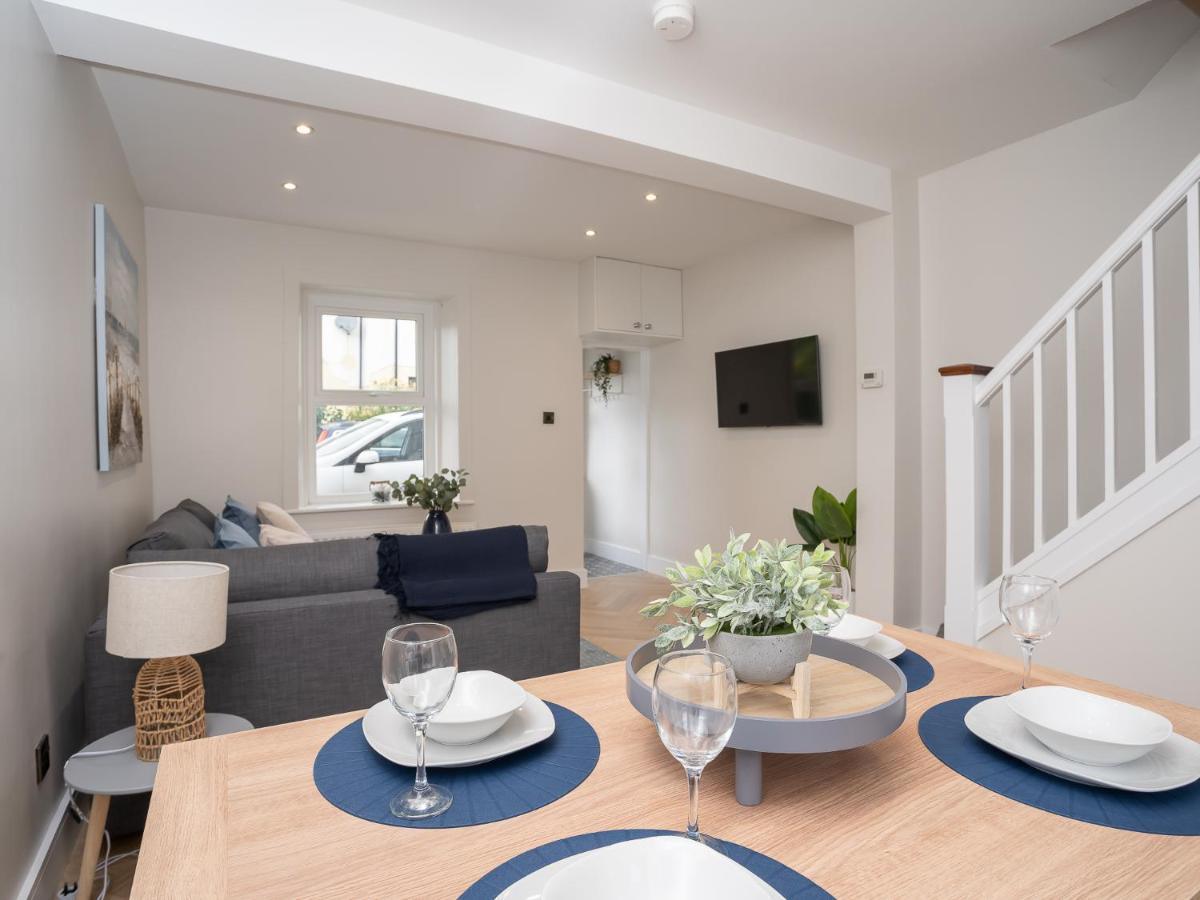 The Views Townhouse Villa Newcastle  Bagian luar foto