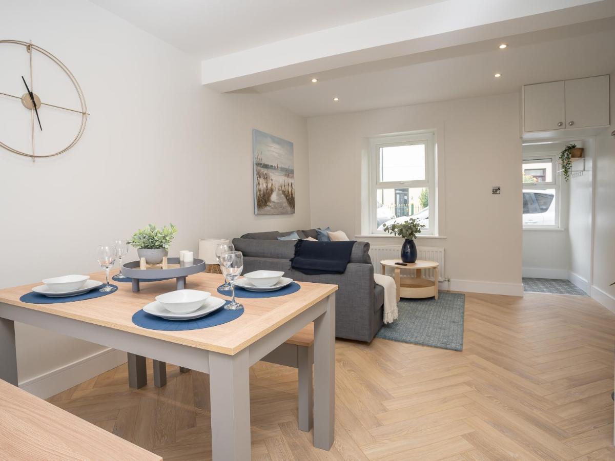 The Views Townhouse Villa Newcastle  Bagian luar foto